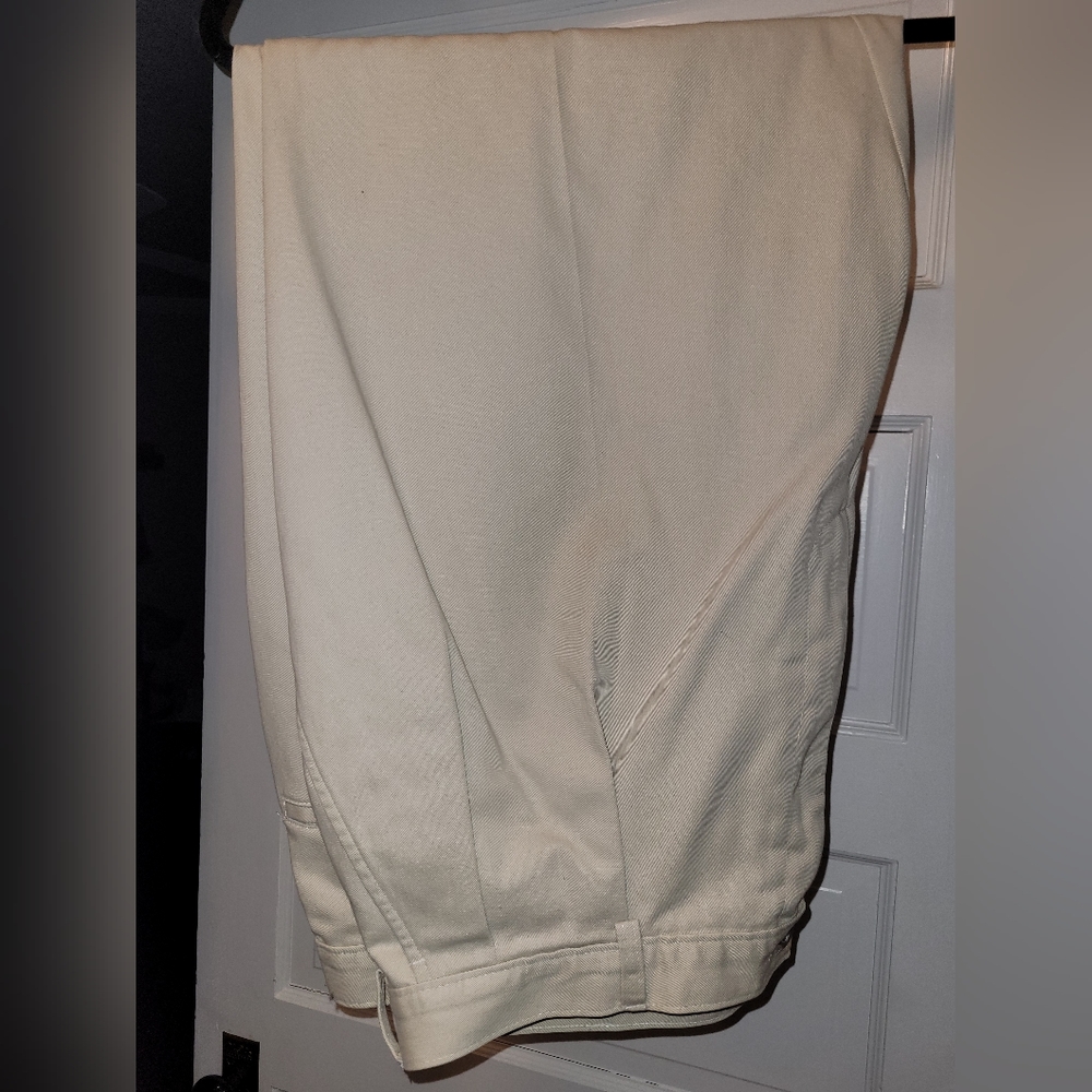Hunt Club cream color pleated dress pants 42x30